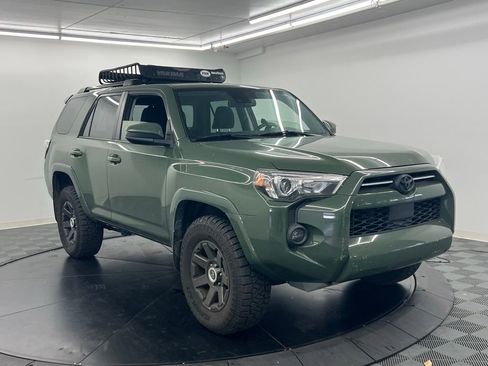 Used 2022 Toyota 4Runner Trail Special Edition AWD/4WD image 3