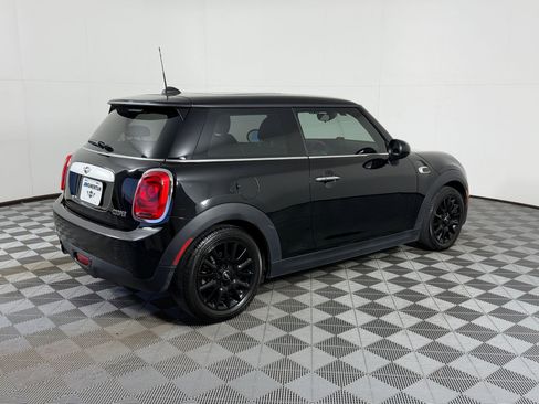 Used 2015 MINI Cooper 2-Door Hardtop image 9