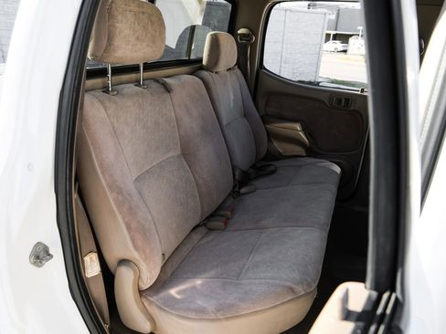 Used 2004 Toyota Tacoma PreRunner image 27