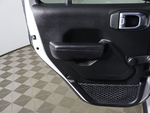Used 2021 Jeep Wrangler Unlimited Sport AWD/4WD image 18