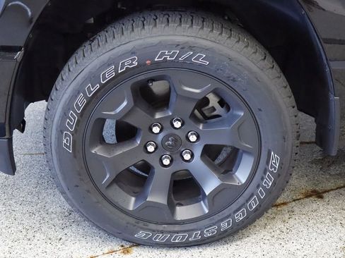 Used 2023 RAM 1500 Big Horn AWD/4WD image 14