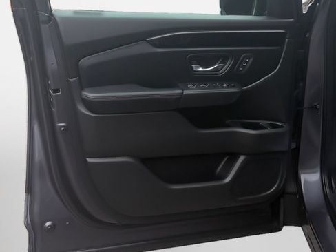 Used 2023 Honda Pilot EX-L image 12