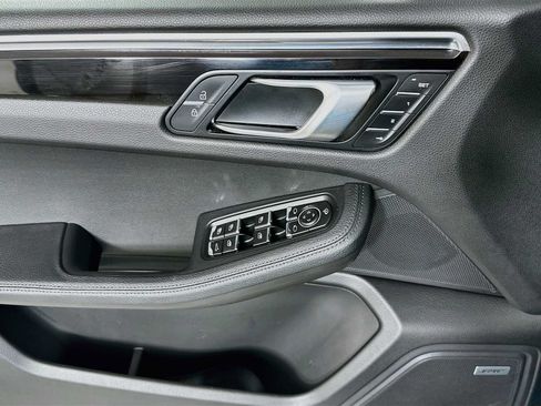 Certified 2023 Porsche Macan S w/ Premium Package Plus AWD/4WD image 11