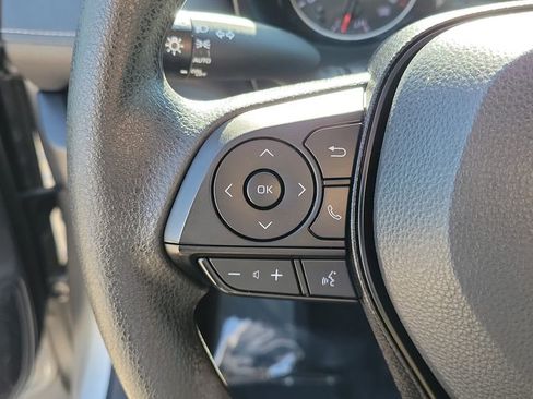 Certified 2022 Toyota RAV4 XLE w/ Convenience Package FWD image 21