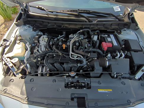 Used 2024 Nissan Altima 2.5 SV FWD image 28