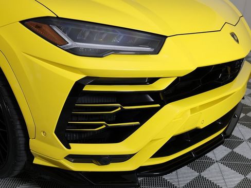 Used 2021 Lamborghini Urus image 51