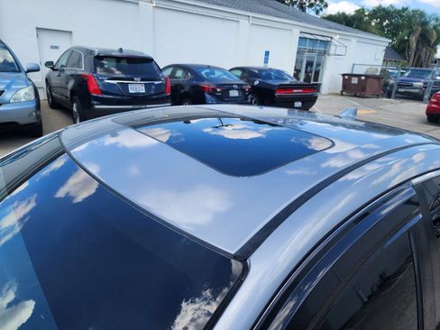 Used 2019 Honda Civic Si image 9