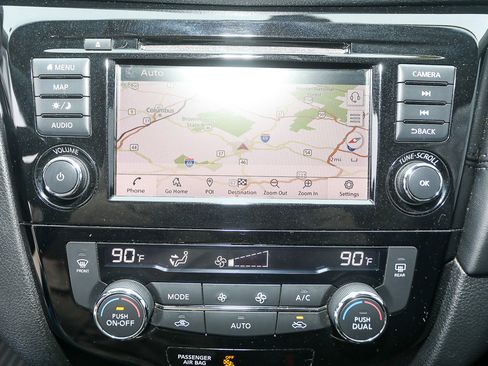 Used 2019 Nissan Rogue SL image 16