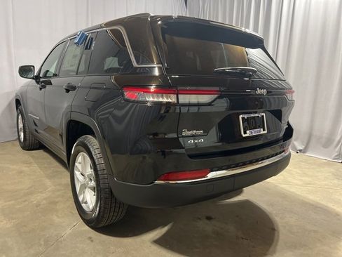 New 2025 Jeep Grand Cherokee Laredo X w/ Luxury Tech Group I image 6