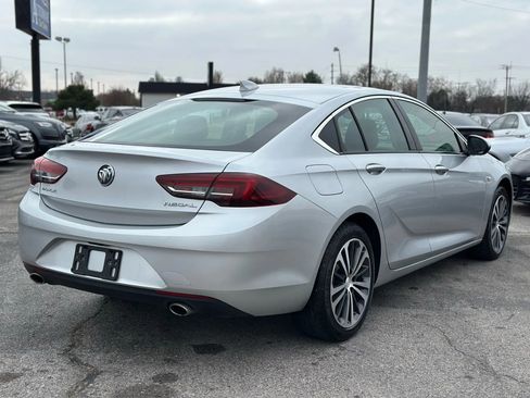 Used 2018 Buick Regal Essence image 6
