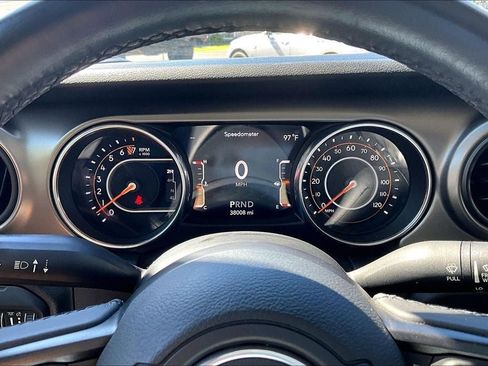Used 2018 Jeep Wrangler Sport AWD/4WD image 23