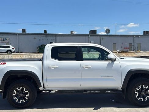 Certified 2023 Toyota Tacoma TRD Off-Road w/ TRD Premium Off Road Package AWD/4WD image 6