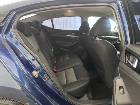 Used 2017 Nissan Maxima 3.5 S FWD image 11
