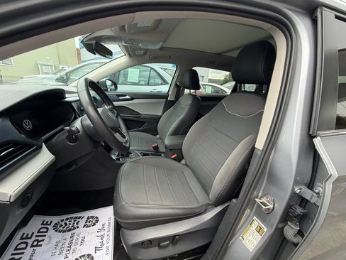 Used 2024 Volkswagen Taos SE FWD image 20