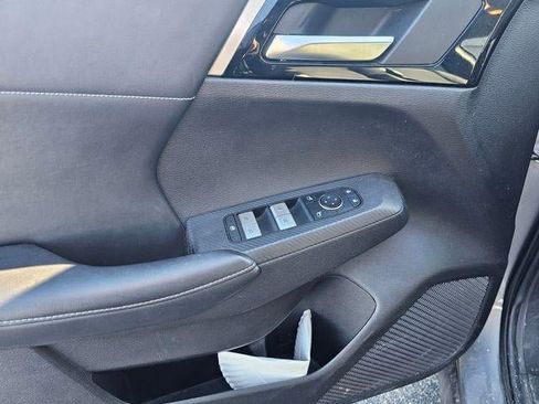 Used 2022 Mitsubishi Outlander SE image 11