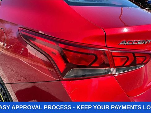 Used 2019 Hyundai Accent SE FWD image 29