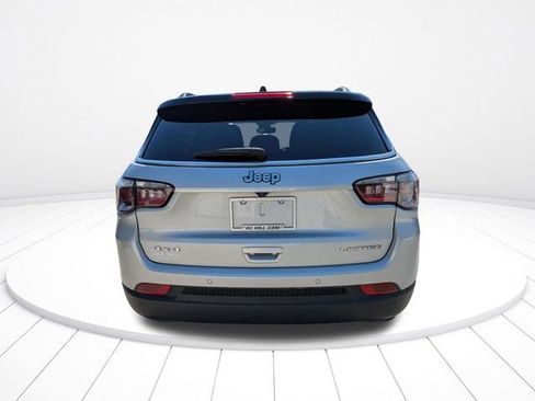 Used 2024 Jeep Compass Limited image 5