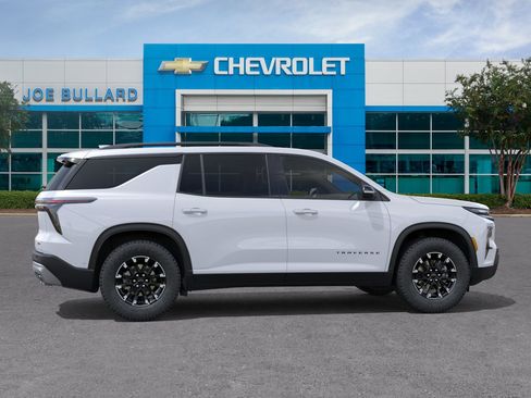 New 2026 Chevrolet Traverse Z71 w/ Driver Confidence Package AWD/4WD image 5