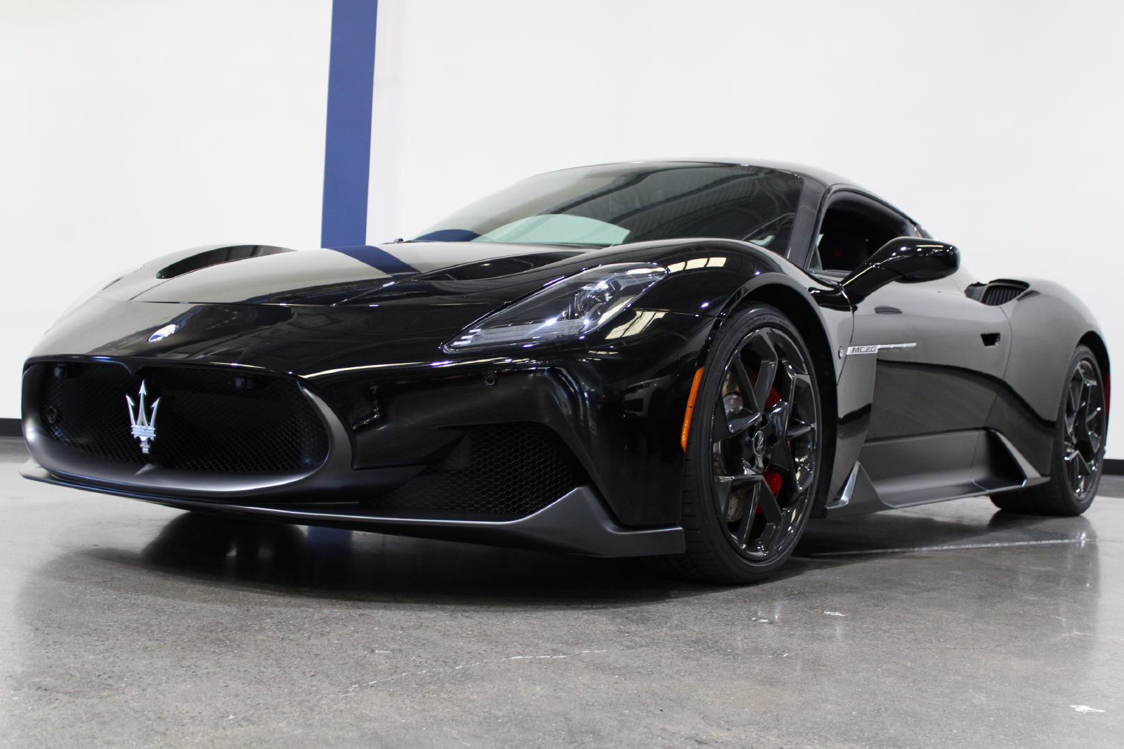 Used 2022 Maserati MC20 Coupe RWD image 8