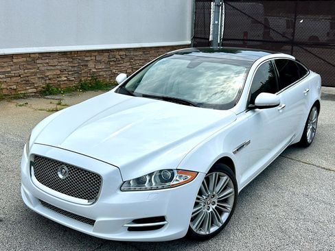 Used 2012 Jaguar XJ L Supercharged image 3
