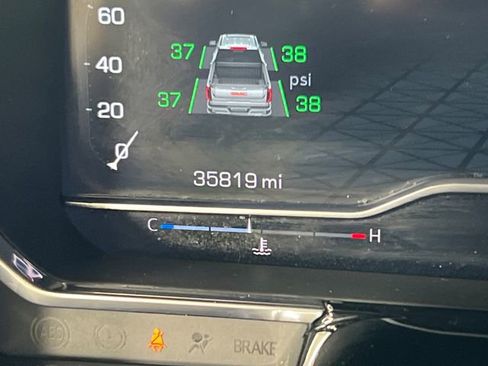 Used 2022 GMC Sierra 1500 Elevation image 17