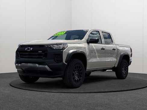 New 2026 Chevrolet Colorado Trail Boss AWD/4WD image 3