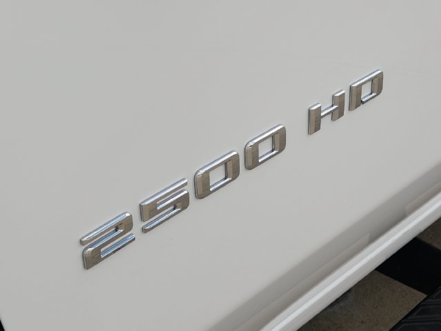 Used 2024 Chevrolet Silverado 2500 LT AWD/4WD image 9