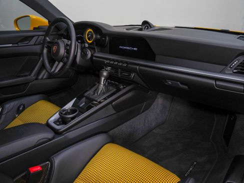 Used 2023 Porsche 911 GT3 w/ Chrono Package RWD image 31