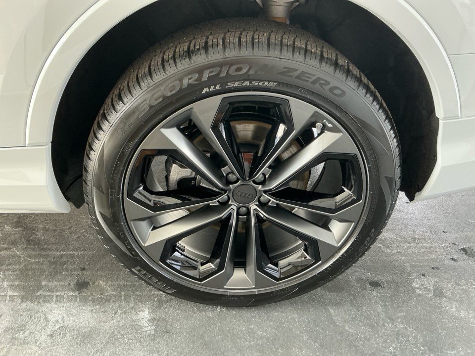 Certified 2026 Audi Q7 3.0T Premium Plus w/ Premium Plus Package AWD/4WD image 22