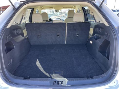 Used 2024 Ford Edge SE image 23