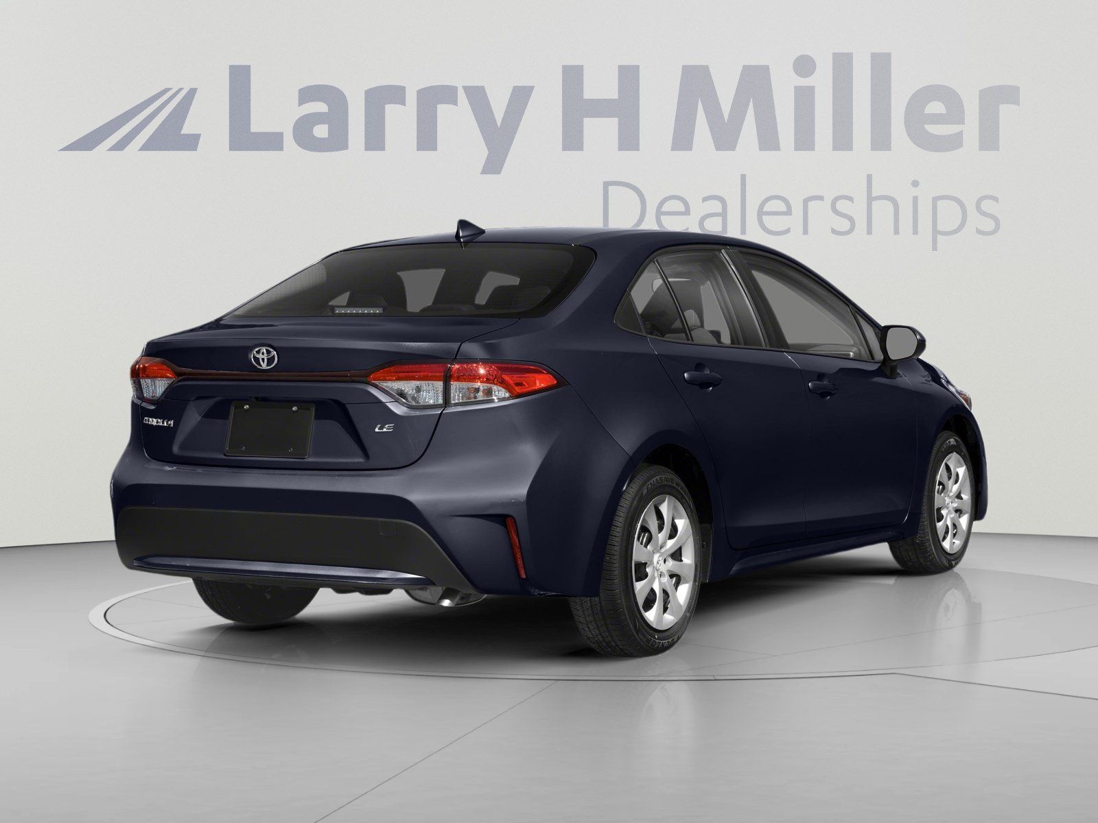 Used 2021 Toyota Corolla LE w/ Carpet Mat Package (TMS) FWD image 2
