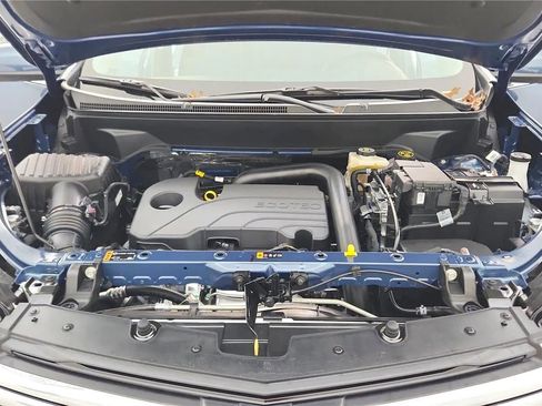 Used 2024 Chevrolet Equinox LT FWD image 32