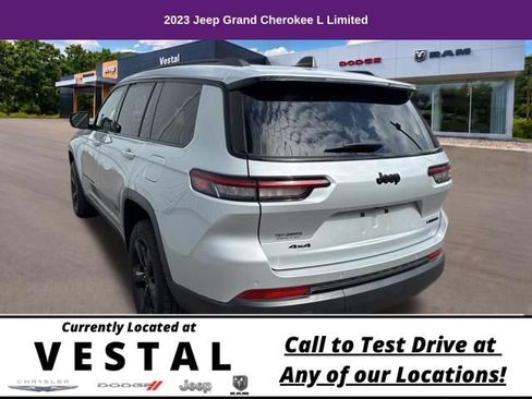 Used 2023 Jeep Grand Cherokee L Limited w/ Black Appearance Package AWD/4WD image 5