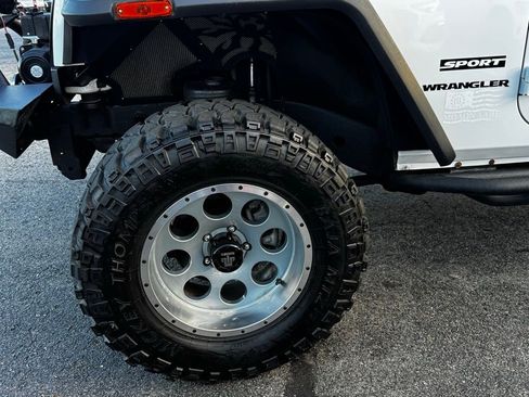 Used 2017 Jeep Wrangler Sport w/ Quick Order Package 23S image 3