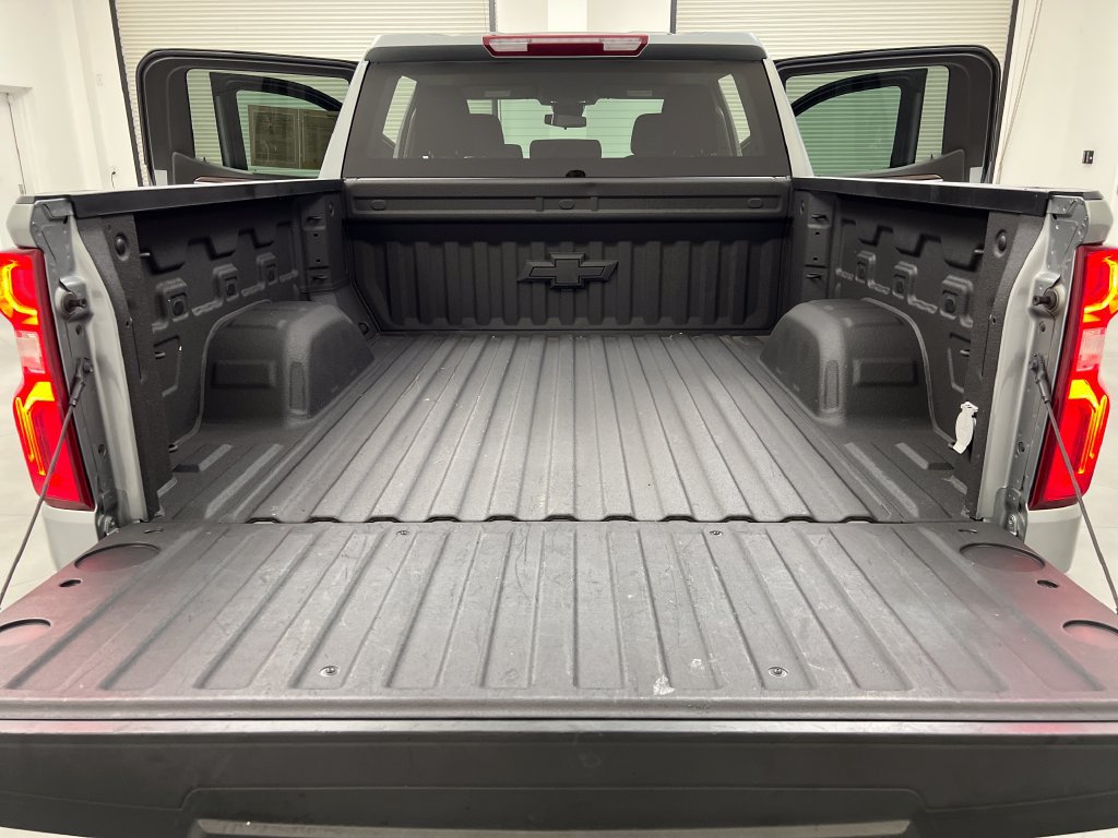 Used 2024 Chevrolet Silverado 1500 RST AWD/4WD image 36