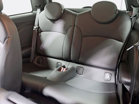 Used 2013 MINI Cooper S image 25