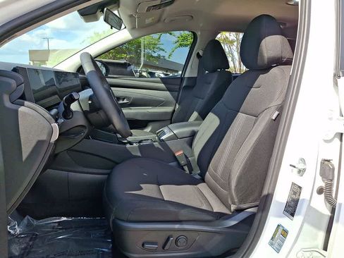 Used 2025 Hyundai Tucson SEL AWD/4WD image 13