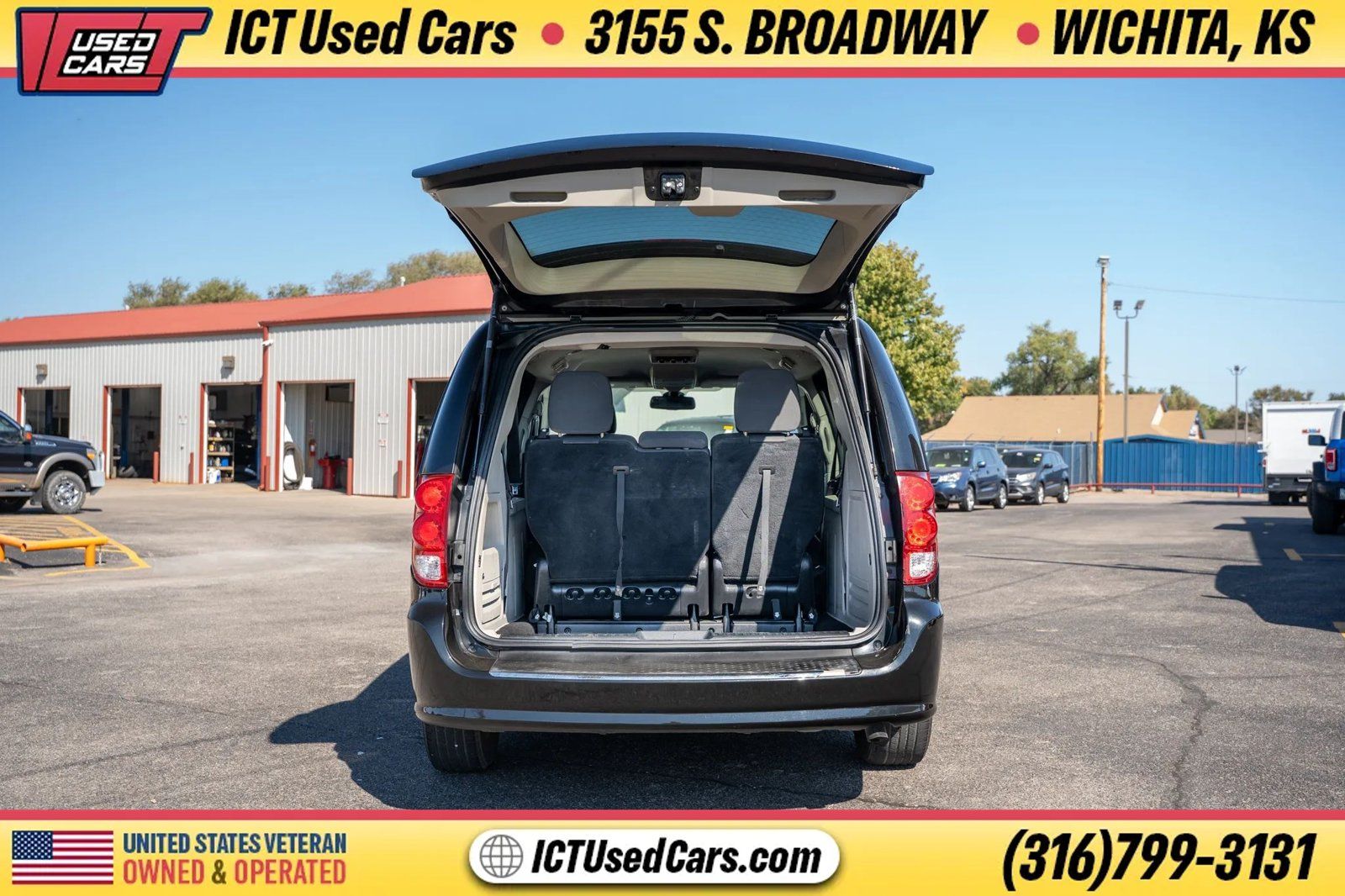 Used 2019 Dodge Grand Caravan SE w/ UConnect Hands-Free Group FWD image 5