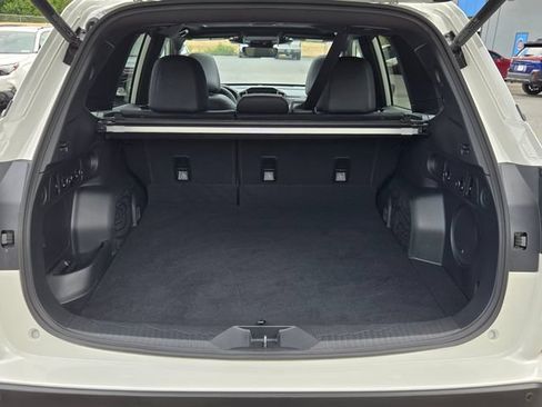 Used 2025 Subaru Forester Limited AWD/4WD image 20