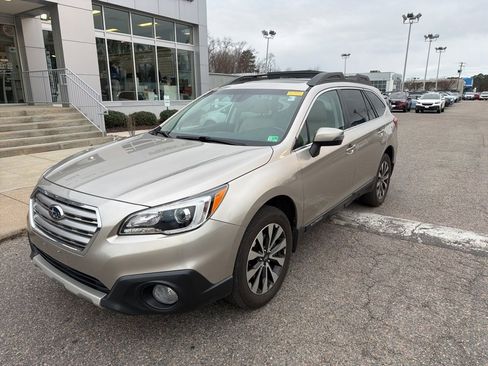 Used 2017 Subaru Outback 2.5i Limited image 3