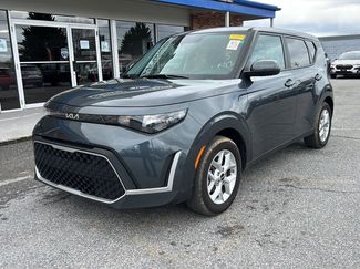 Used 2025 Kia Soul LX w/ LX Technology Package video 1