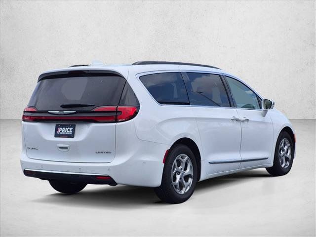 Used 2022 Chrysler Pacifica Limited FWD image 5
