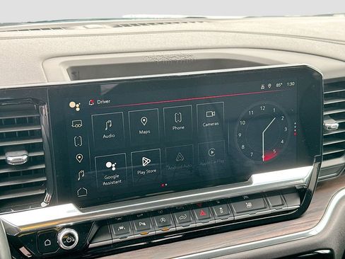 Used 2025 GMC Sierra 1500 SLT image 16