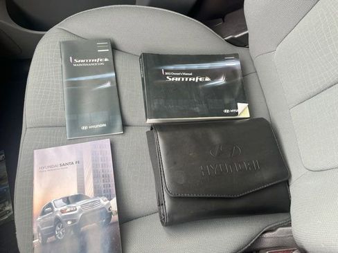 Used 2012 Hyundai Santa Fe GLS image 23