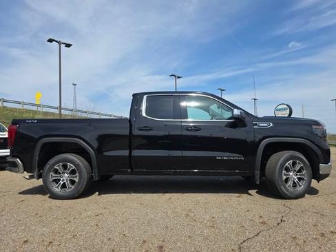 New 2026 GMC Sierra 1500 SLE AWD/4WD image 17