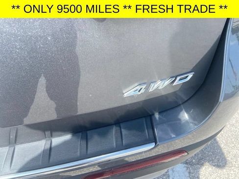 Used 2022 Ford Explorer Platinum w/ Equipment Group 601A AWD/4WD image 4
