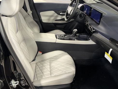 New 2026 Nissan Sentra SL w/ Floor Mat Package FWD image 7