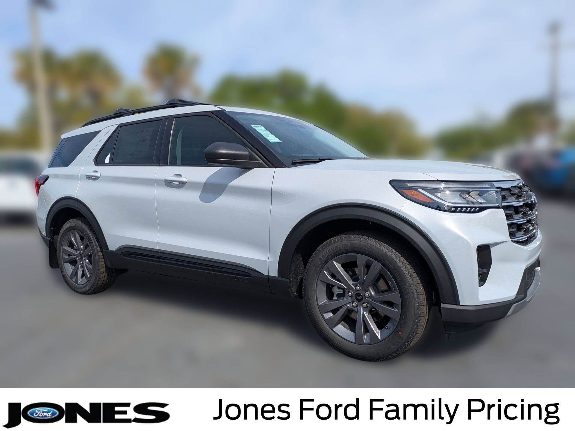New 2026 Ford Explorer Active w/ Active Comfort Package AWD/4WD image 2