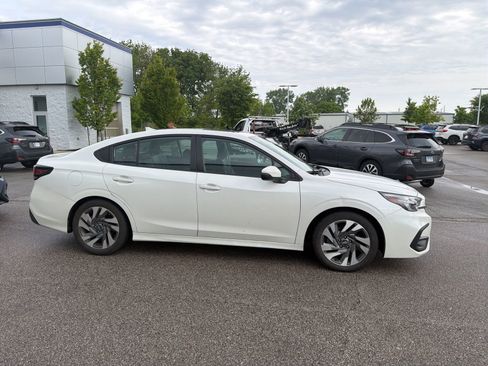 Used 2025 Subaru Legacy Limited AWD/4WD image 13