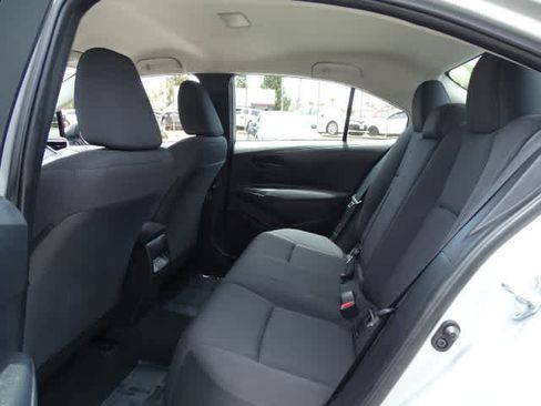 Used 2025 Toyota Corolla LE FWD image 21